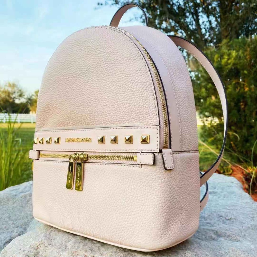 BUNDLE💞NWT Michael Kors Backpack & Wallet - Picture 5 of 5